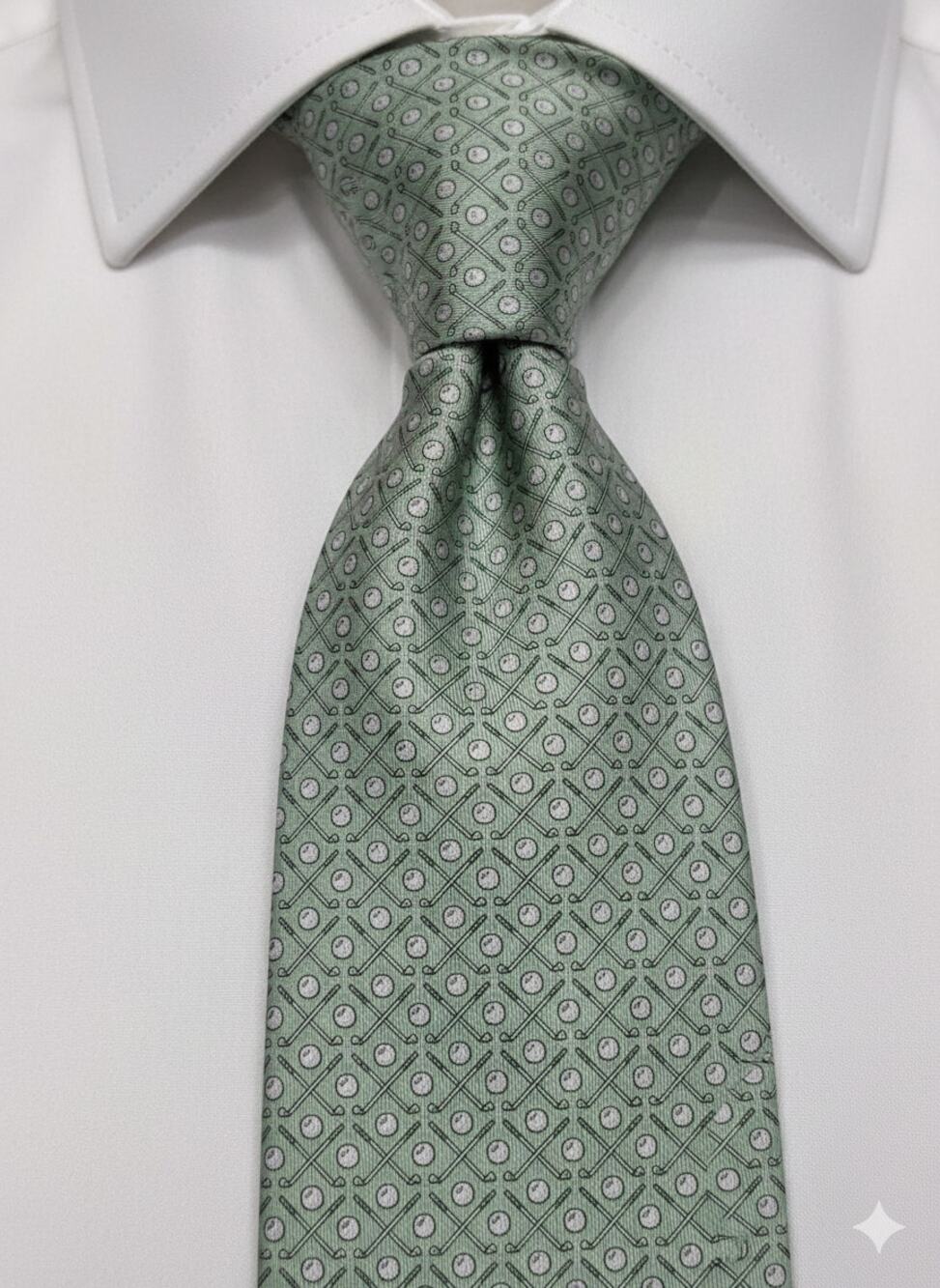 Vineyard Vines Martha's Vineyard green silk golf ball tee tie - 58" - corpcore